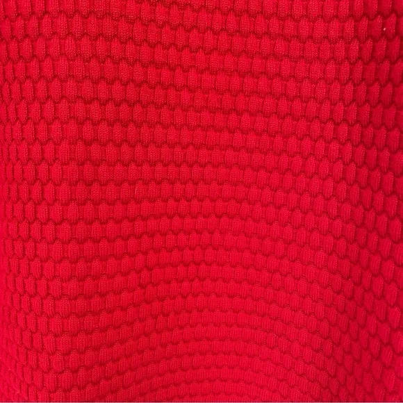 Calvin Klein Women’s Red Scoop Neck Long Sleeve Top Size Large - Picture 2 of 8